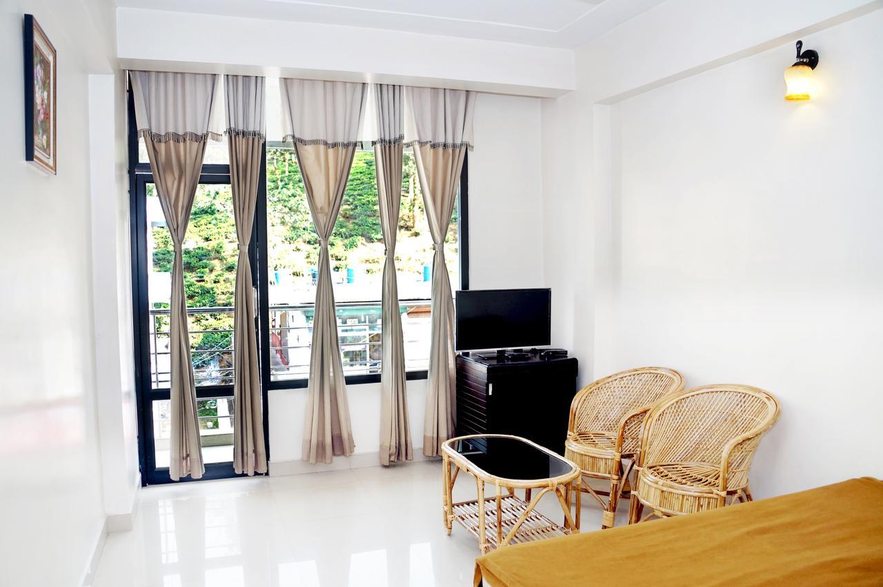Hotel Royal Nest Vandiperiyār Esterno foto