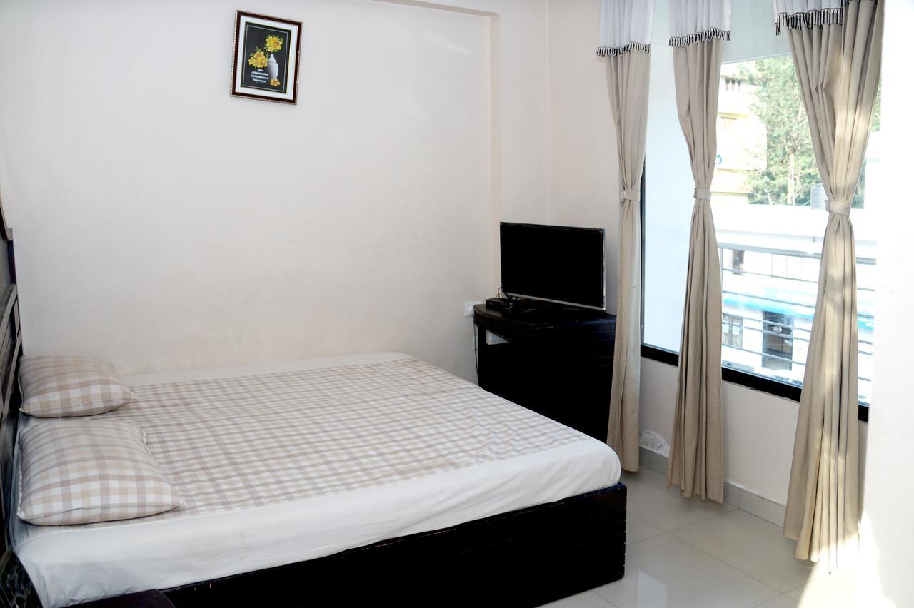 Hotel Royal Nest Vandiperiyār Esterno foto